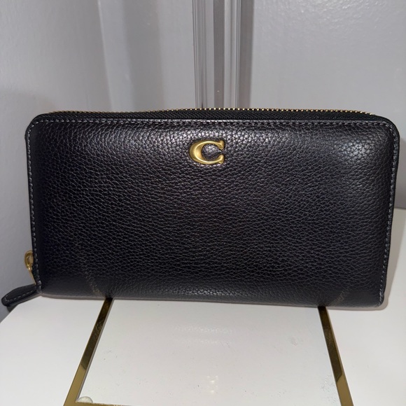 Coach Black Leather Zip Wallet - Picture 1 of 6